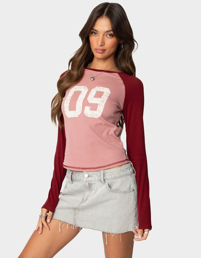 EDIKTED 09 Raglan Long Sleeve Tee image number 2