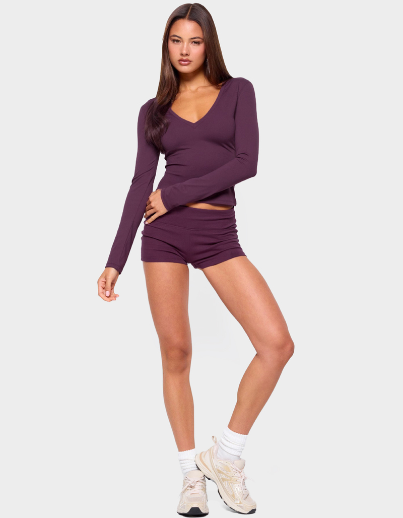 EDIKTED Ferne Long Sleeve V-Neck Top image number 3