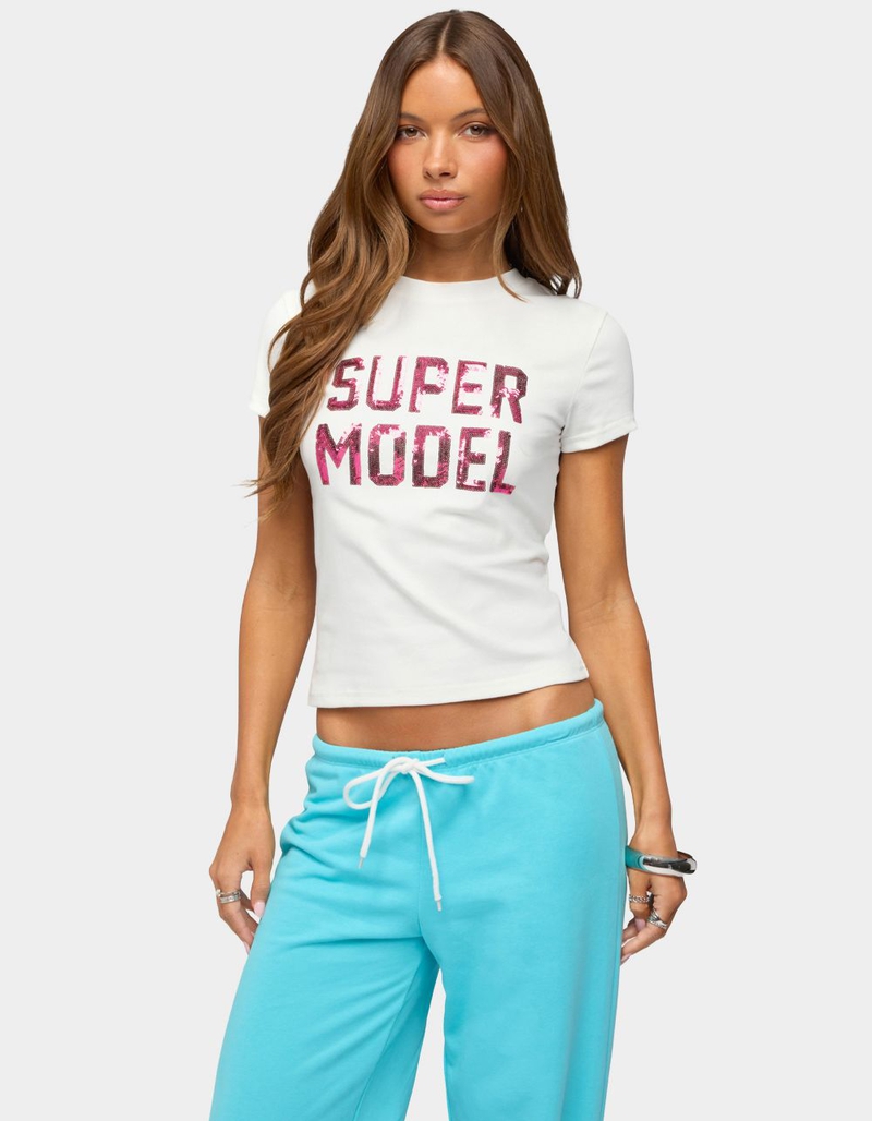 EDIKTED Super Model Sequin Tee image number 0