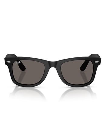 RAY-BAN Wayfarer Ease Sunglasses Alternative Image