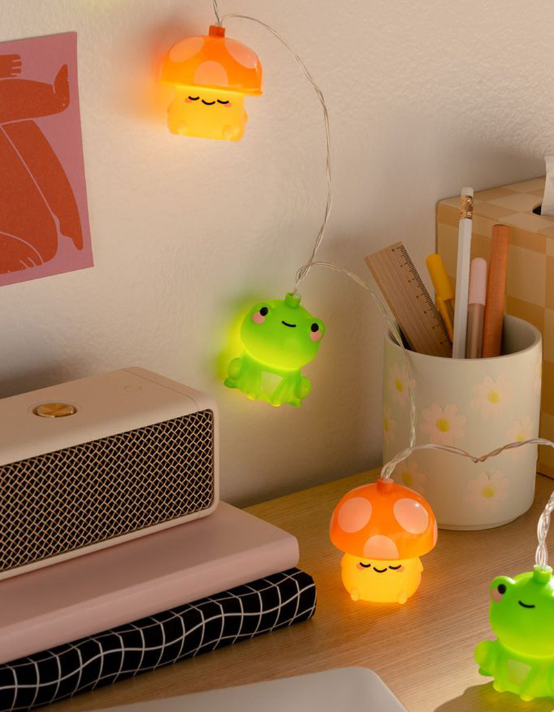 SMOKO Kai Mushroom & Frankie Frog String Light image number 1