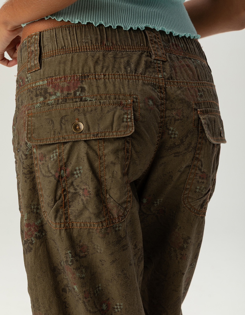 BDG Urban Outfitters 360 Womens Low Rise Straight Leg Cargo Pants image number 4
