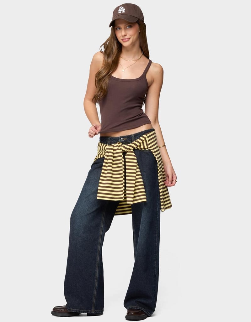 EDIKTED Basic Babe Tank Top image number 3