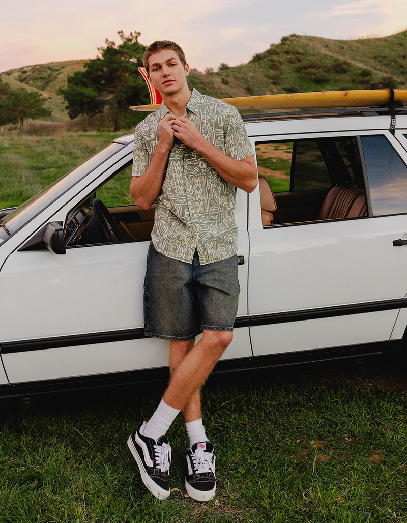 RSQ Mens Loose Carpenter Jorts image number 0