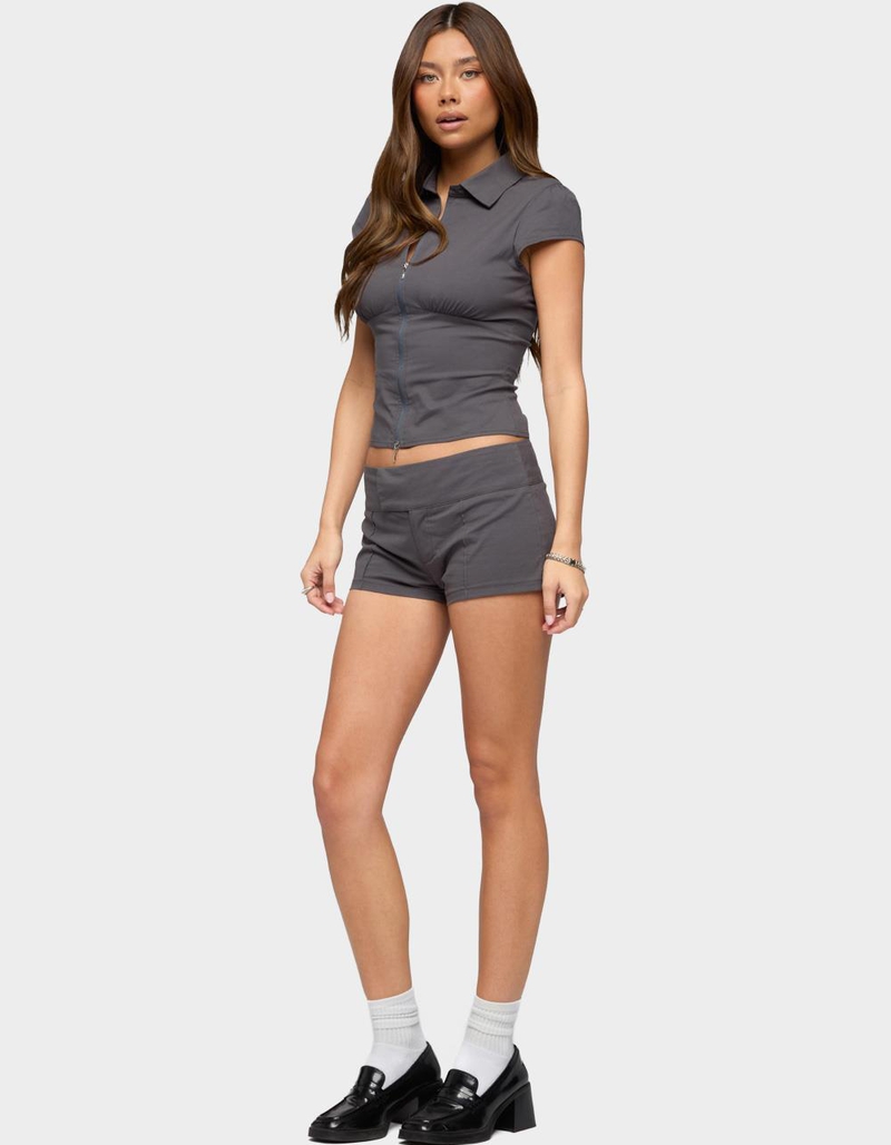 EDIKTED Brylee Low Rise Shorts image number 3