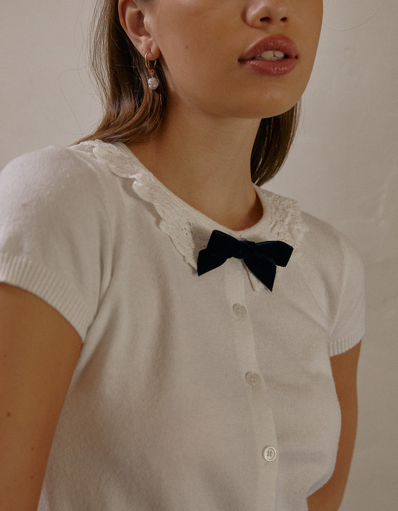 WEST OF MELROSE Collared Womens Cardigan image number 3