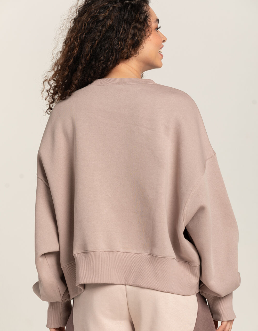 NIKE Sportswear Phoenix Womens Oversized Crop Crewneck Sweatshirt