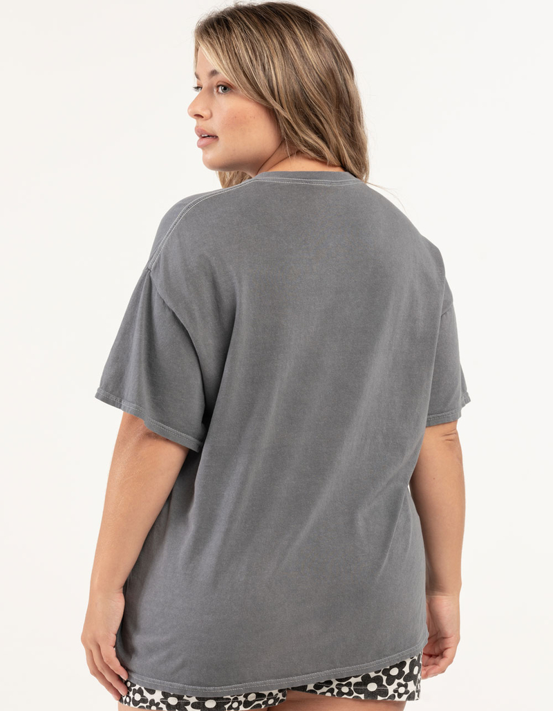 GOODIE TWO SLEEVES Pink Floyd Hollywood Fl Womens Oversized Tee image number 2