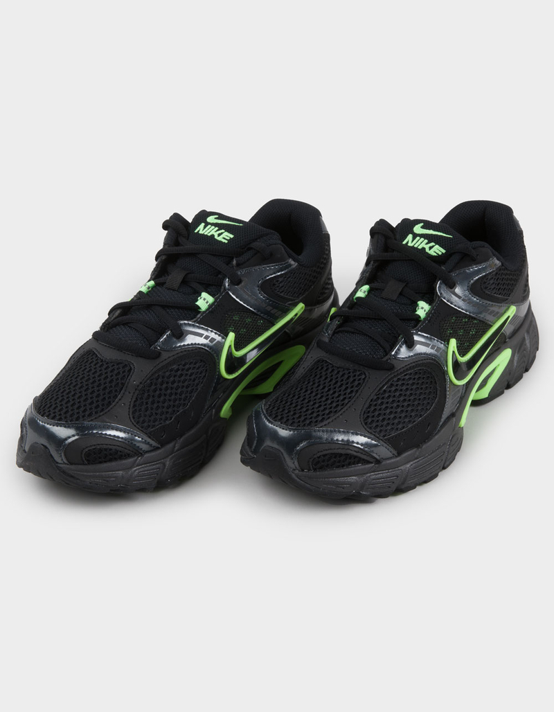 NIKE V5 RNR Mens Shoes image number 1