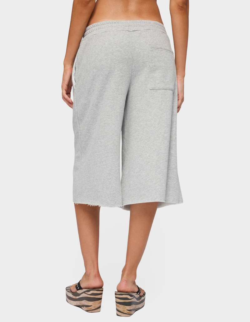 EDIKTED Amika Oversized Bermuda Shorts image number 2