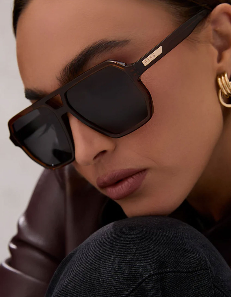 DIFF EYEWEAR Cameron Polarized Sunglasses image number 5