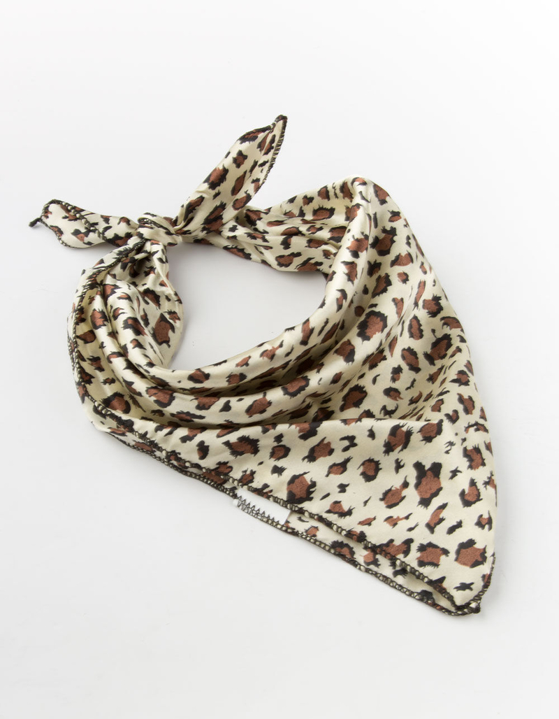 TWIG & ARROW Leopard Neckerchief image number 1