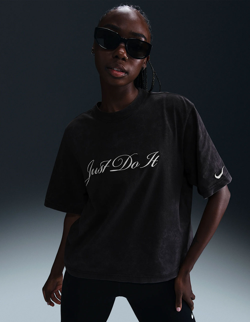 NIKE Sportswear Womens Boxy Tee image number 0