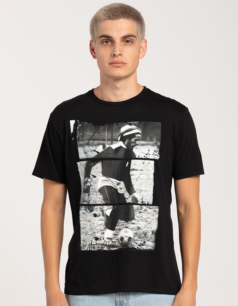 BOB MARLEY Soccer '77 Unisex Tee image number 2