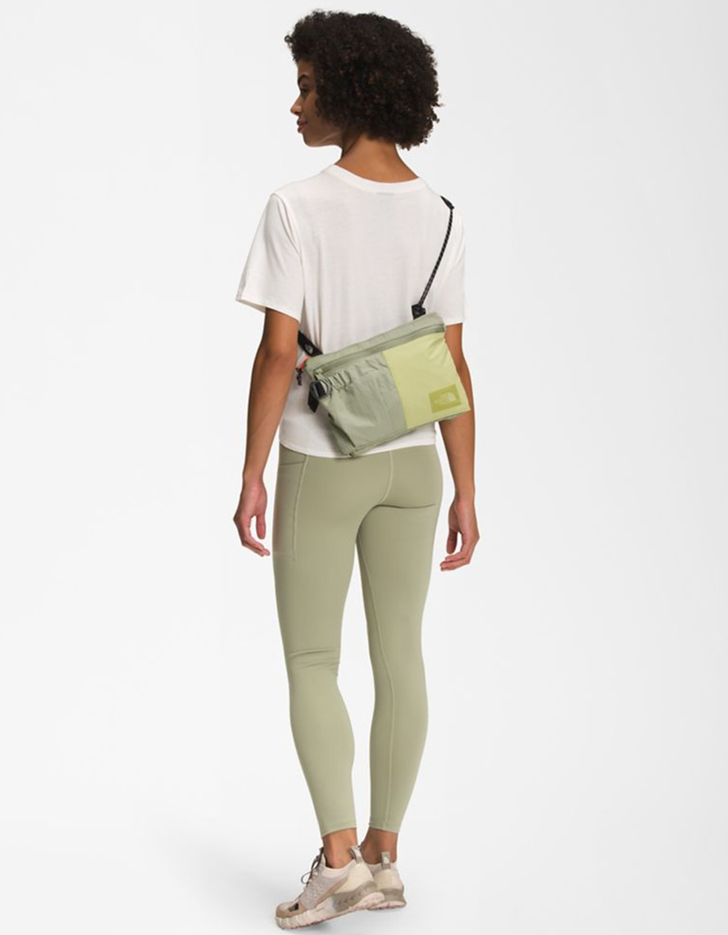 THE NORTH FACE Mountain Crossbody Bag image number 5