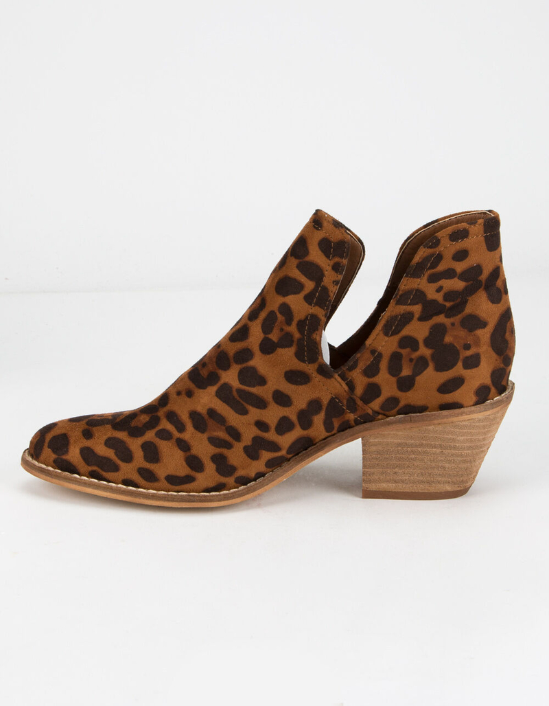 BEAST FASHION Chop Out Leopard Womens Booties image number 2