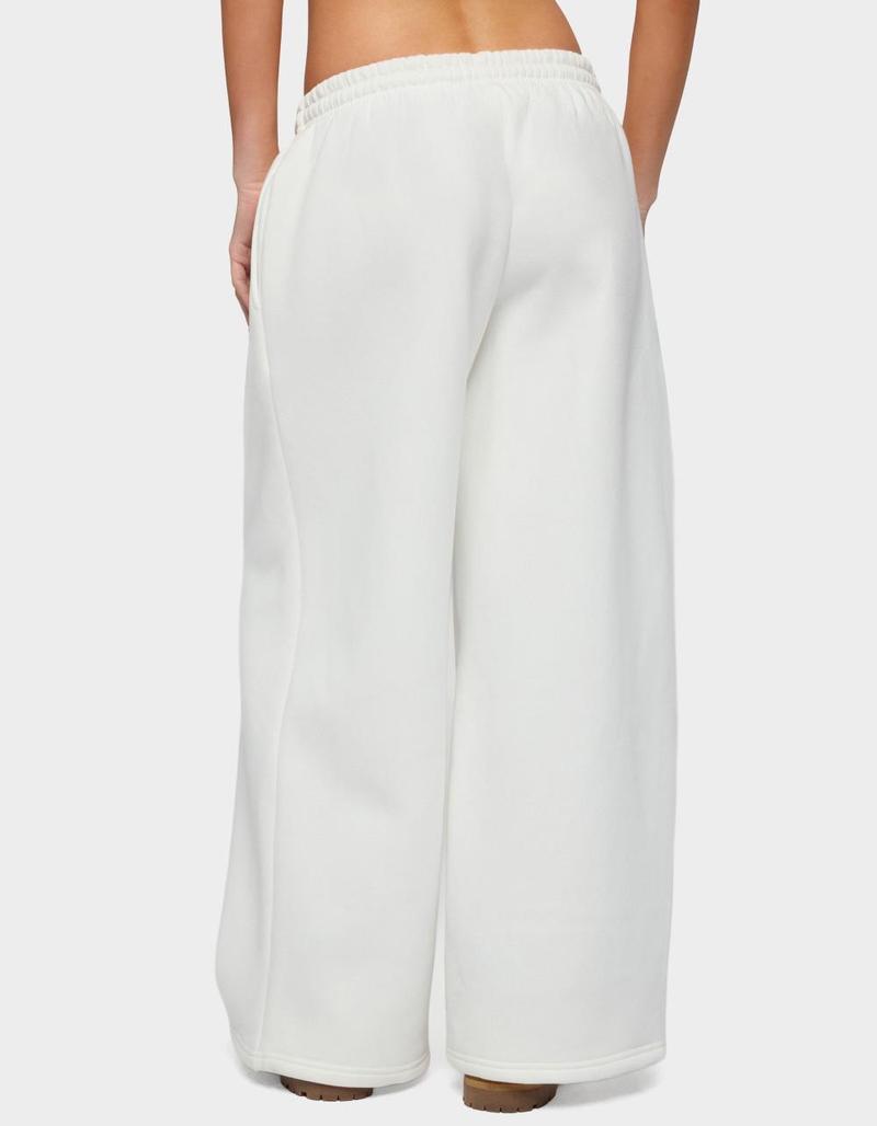 EDIKTED Petite Kamari Low Rise Wide Sweatpants image number 2