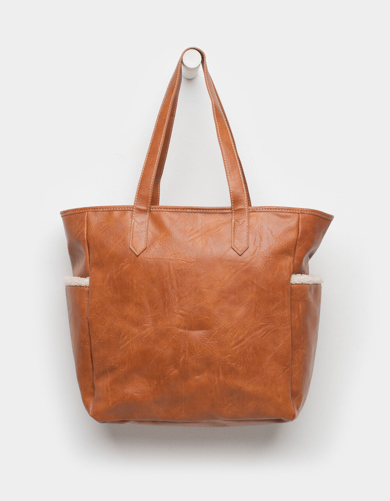 TWIG AND ARROW Shearling Tote image number 1
