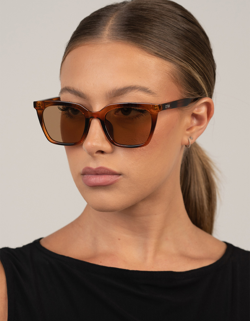 OTRA Bree Sunglasses image number 2