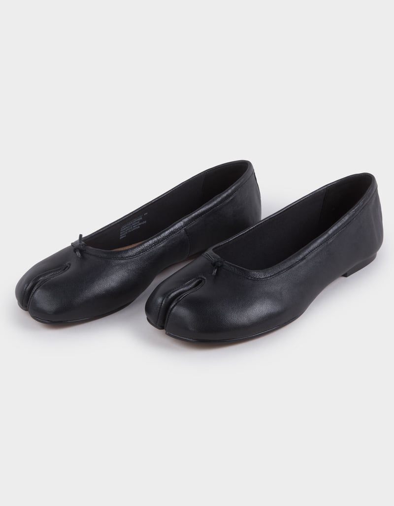 STEVE MADDEN Calico Tabi Womens Split Toe Ballet Flats image number 1