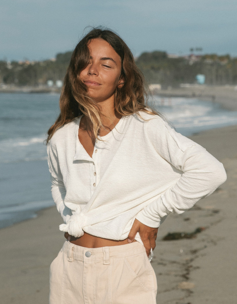 BILLABONG New Anyday Womens Henley Top image number 4