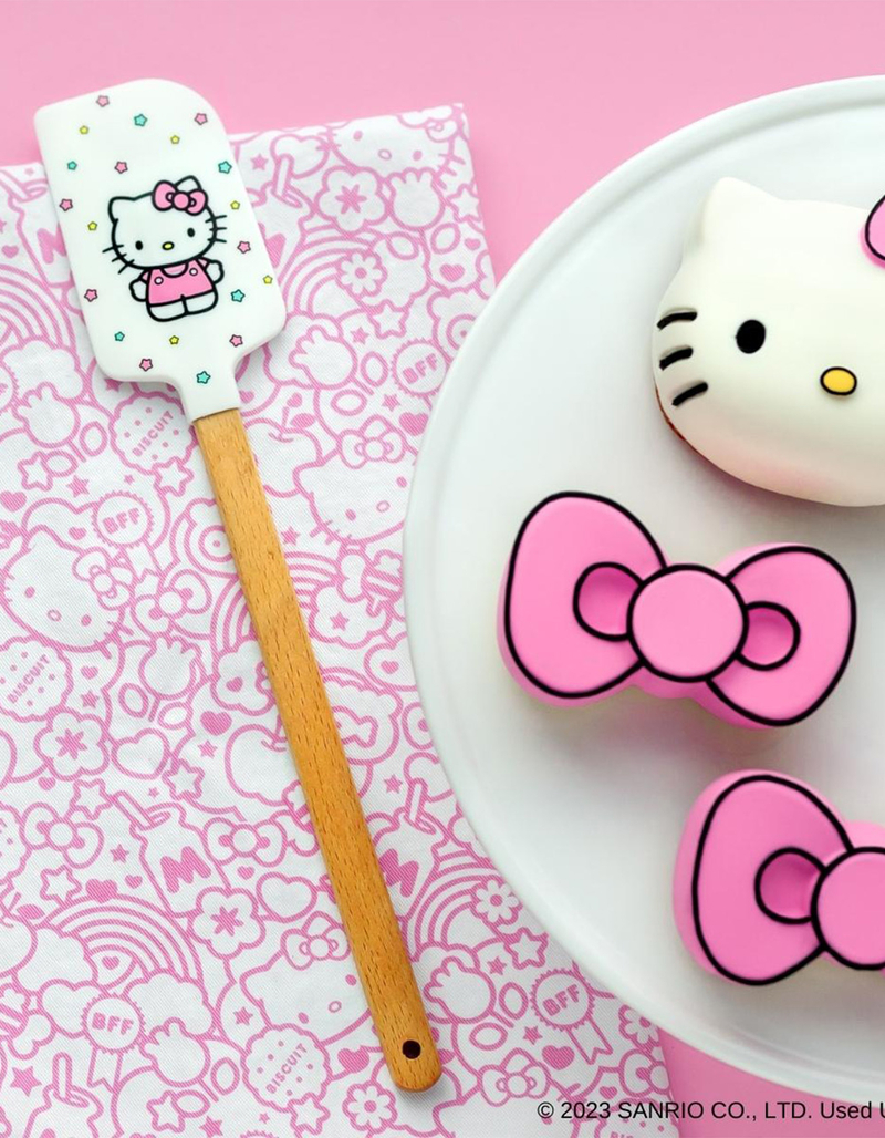 SANRIO Hello Kitty Kitchen Towel and Spatula Set image number 3