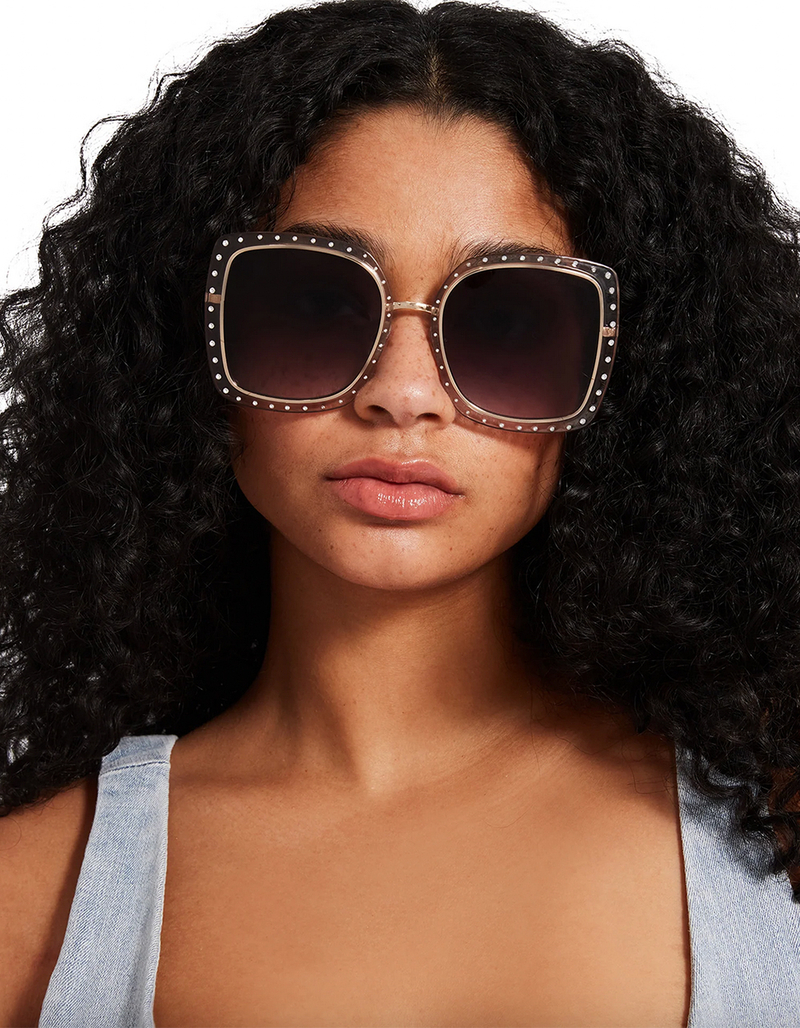 STEVE MADDEN Rosalie Womens Sunglasses image number 4