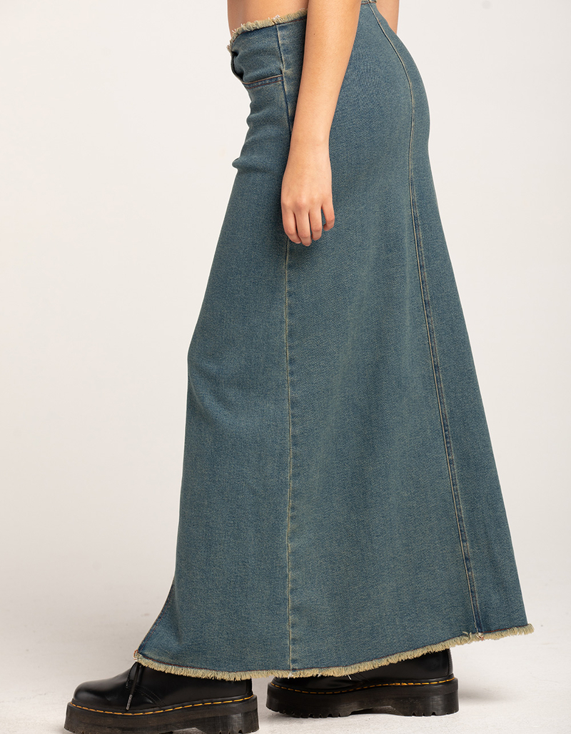 MOTEL Zaenap Womens Denim Maxi Skirt image number 2