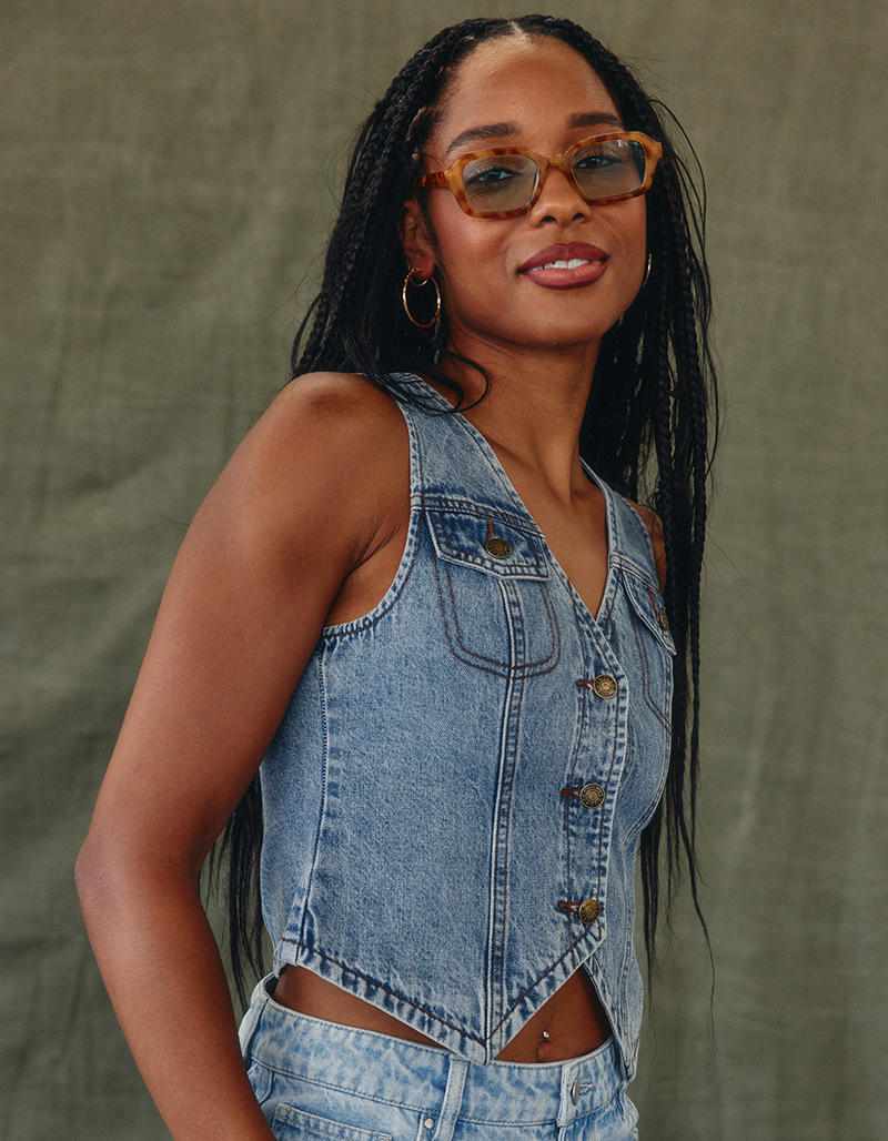 WEST OF MELROSE Womens Denim Vest image number 1