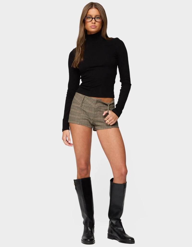 EDIKTED Saskia Fitted Ribbed Turtle Neck Top image number 3