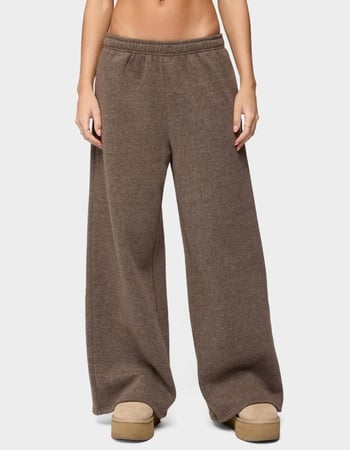 EDIKTED Laulie Straight Leg Sweatpants Primary Image