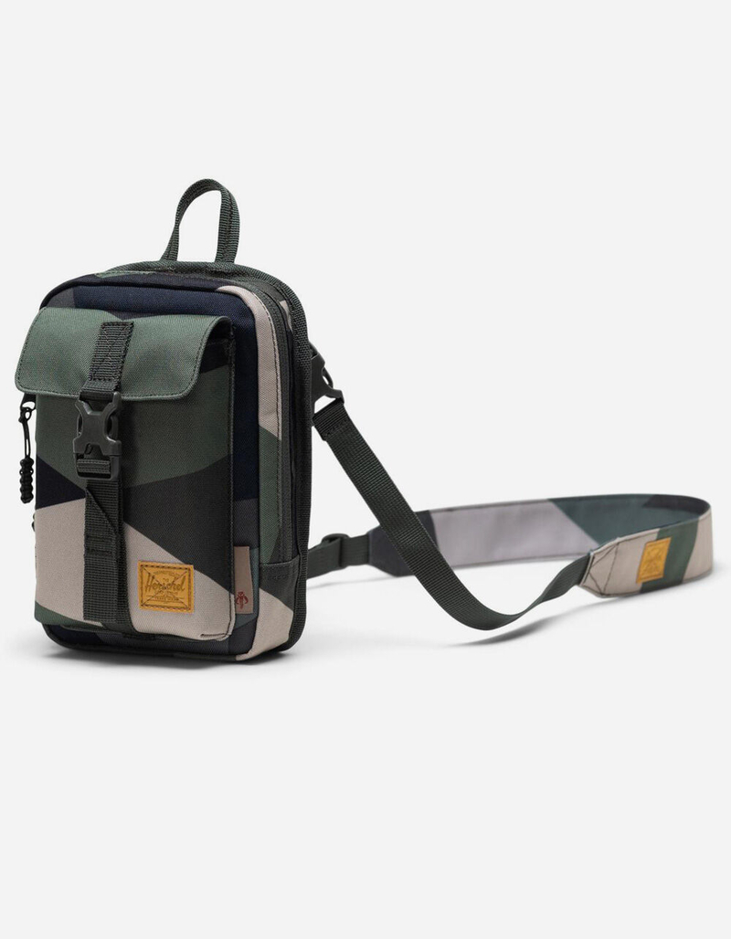 HERSCHEL X Star Wars Boba Fett Large Form Crossbody Bag image number 1