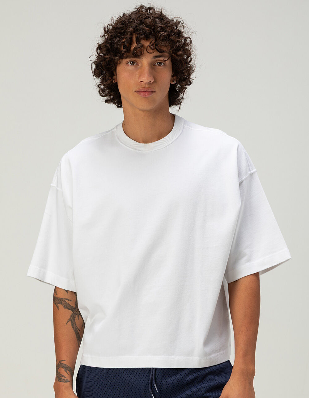 RSQ Mens Baggy Crop Tee - WHITE | Tillys