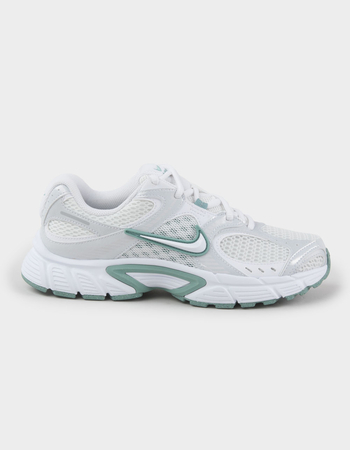 NIKE V5 RNR Womens Shoes Primary Image