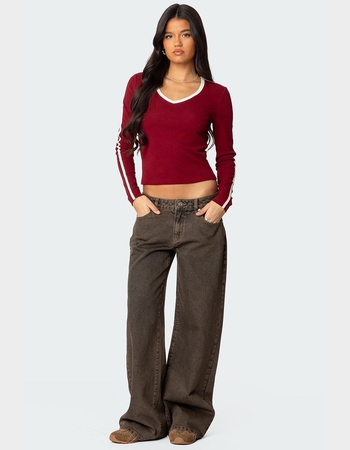 EDIKTED Contrast V-Neck Long Sleeve Tee Alternative Image