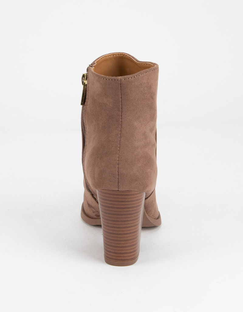 QUPID Clean Taupe Womens Booties image number 3