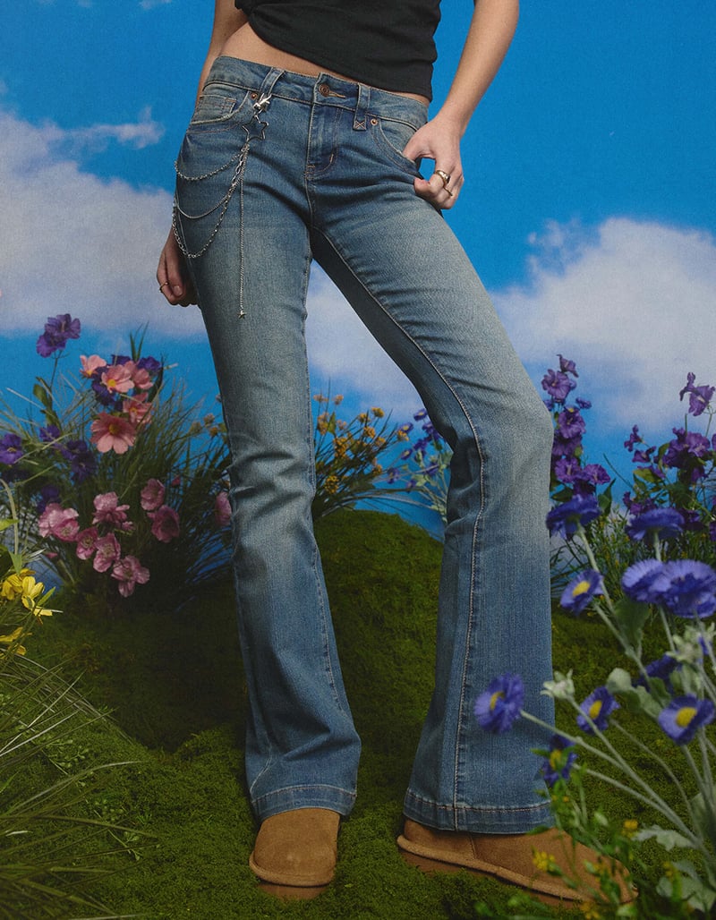 RSQ Womens Low Rise Bootcut Jeans image number 9