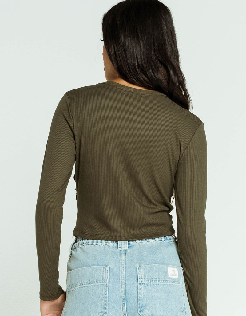 SKY AND SPARROW Double Cinch Front Womens Olive Tee image number 2