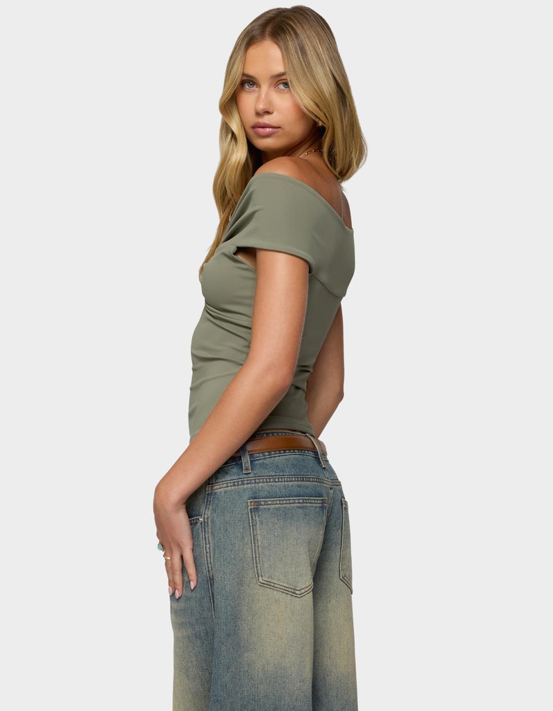 EDIKTED Twisted Front Off Shoulder Top image number 2