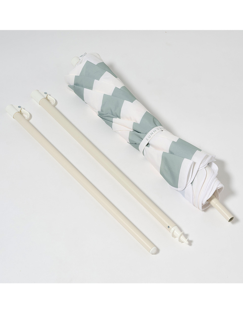 SUNNYLIFE Compact Beach Umbrella image number 7