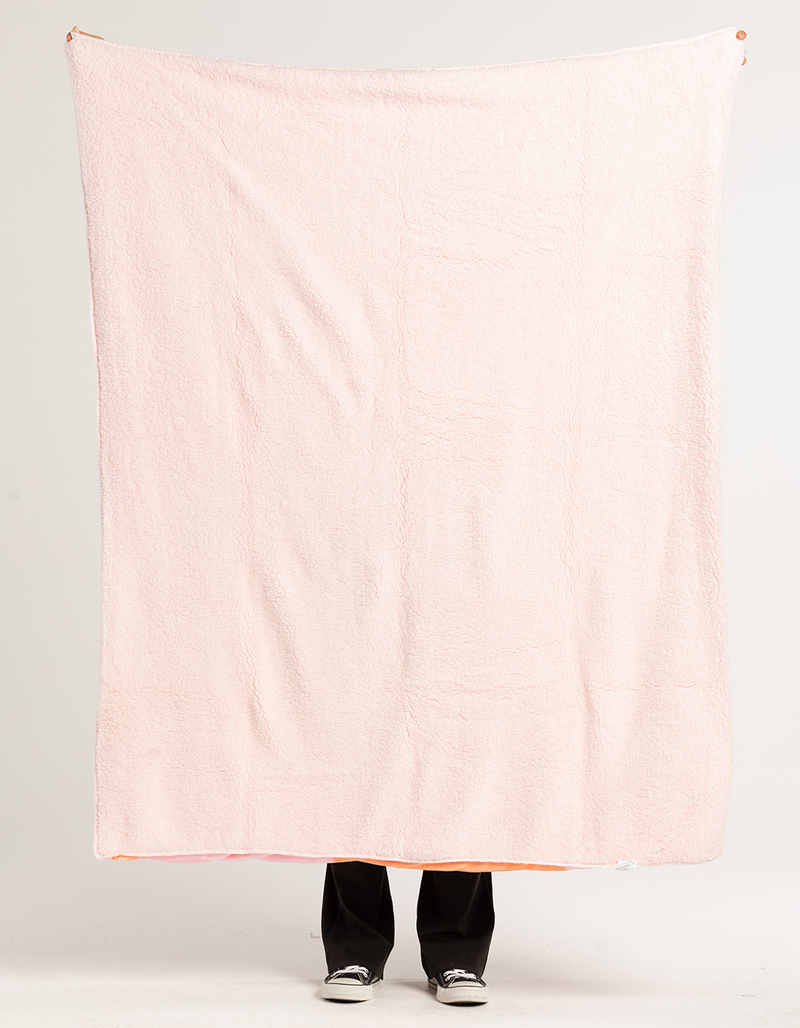 ISCREAM x TILLYS Retro Flower Blanket image number 1