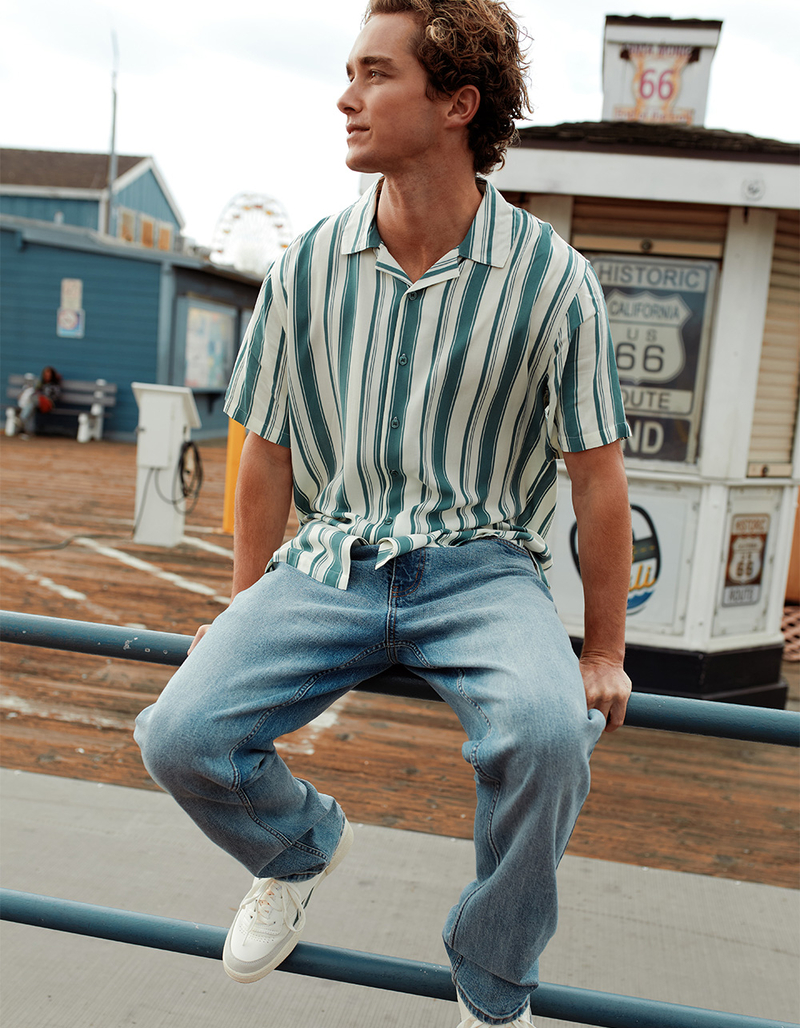 RSQ Mens Straight Medium Wash Denim Jeans image number 7