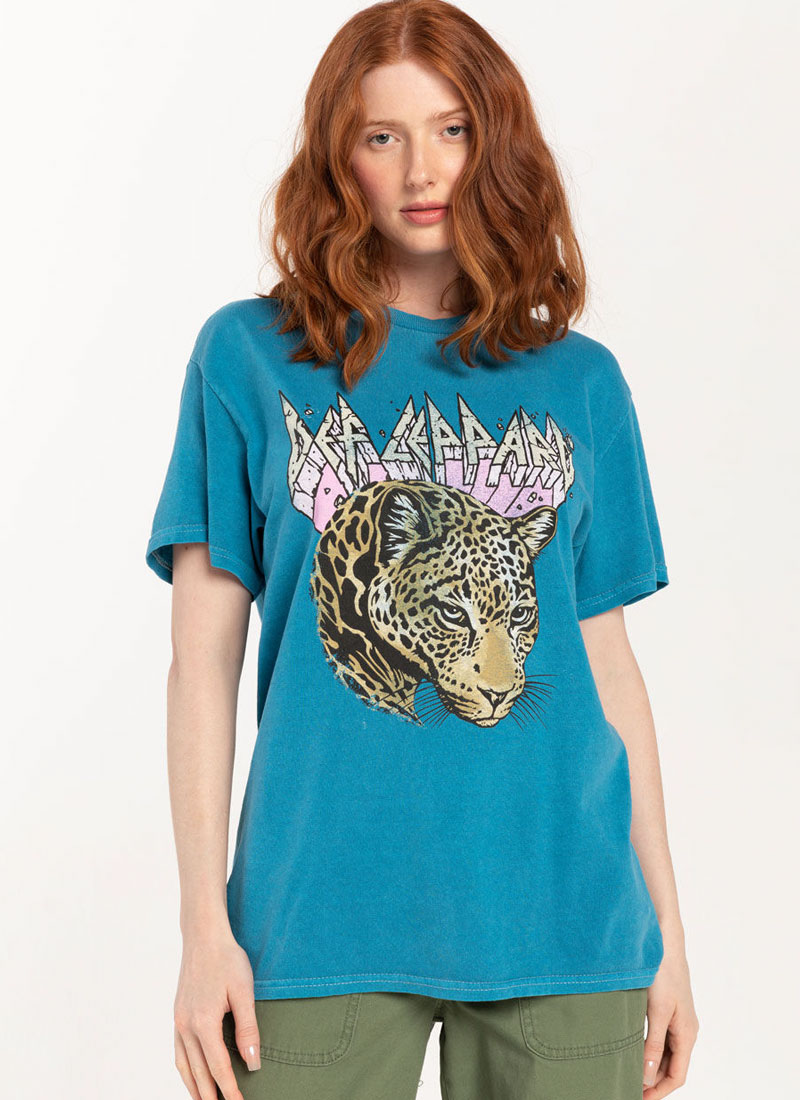 Women's Graphic Tees Tillys
