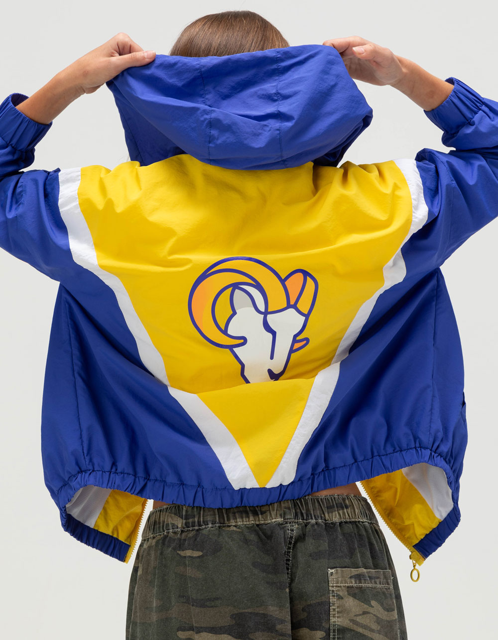 WEAR BY ERIN ANDREWS Los Angeles Rams Womens Windbreaker Jacket - BLUE
