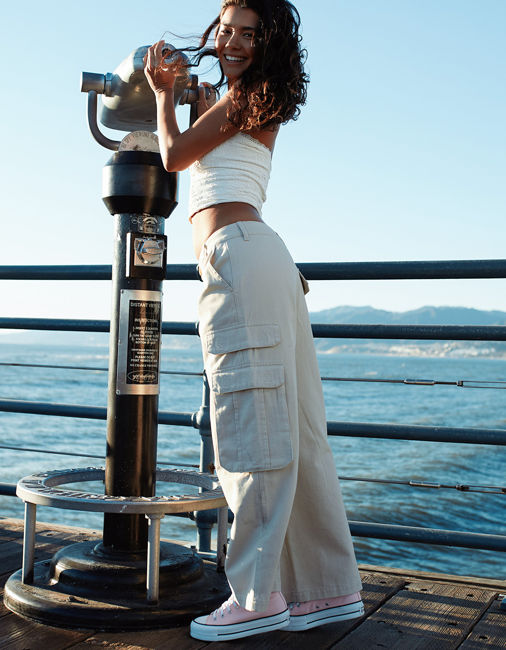 RSQ Womens Mid Rise Wide Leg Twill Cargo Pants - LIGHT TAN