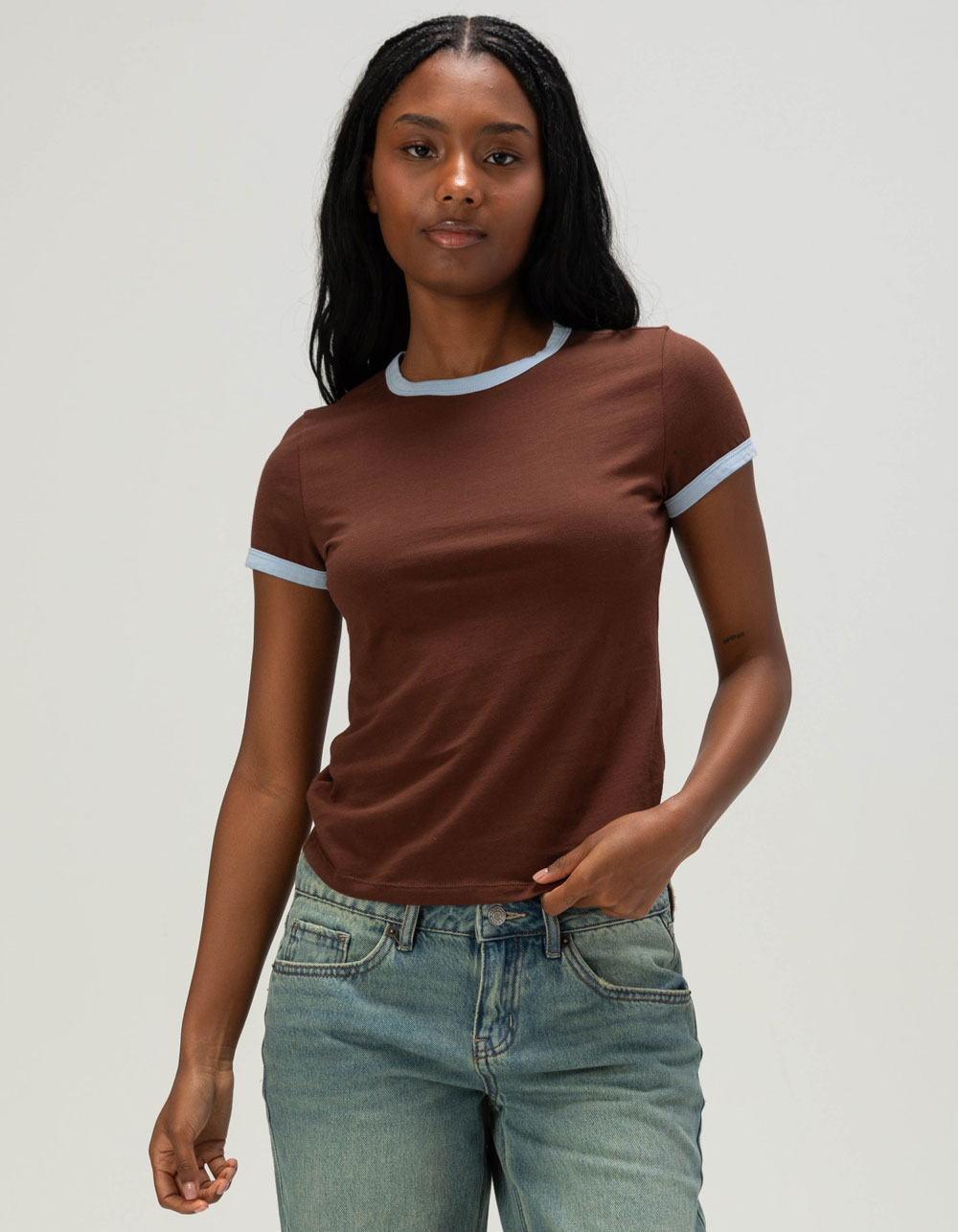 TILLYS Womens Solid Ringer Tee - BROWN COMBO
