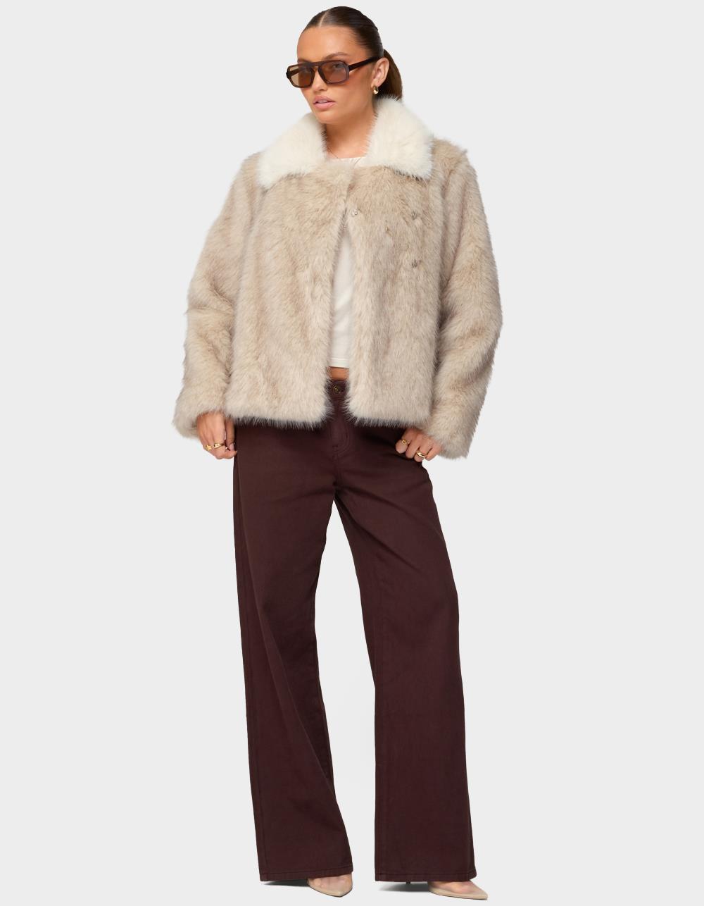 EDIKTED Contrast Collar Faux Fur Jacket - BROWN