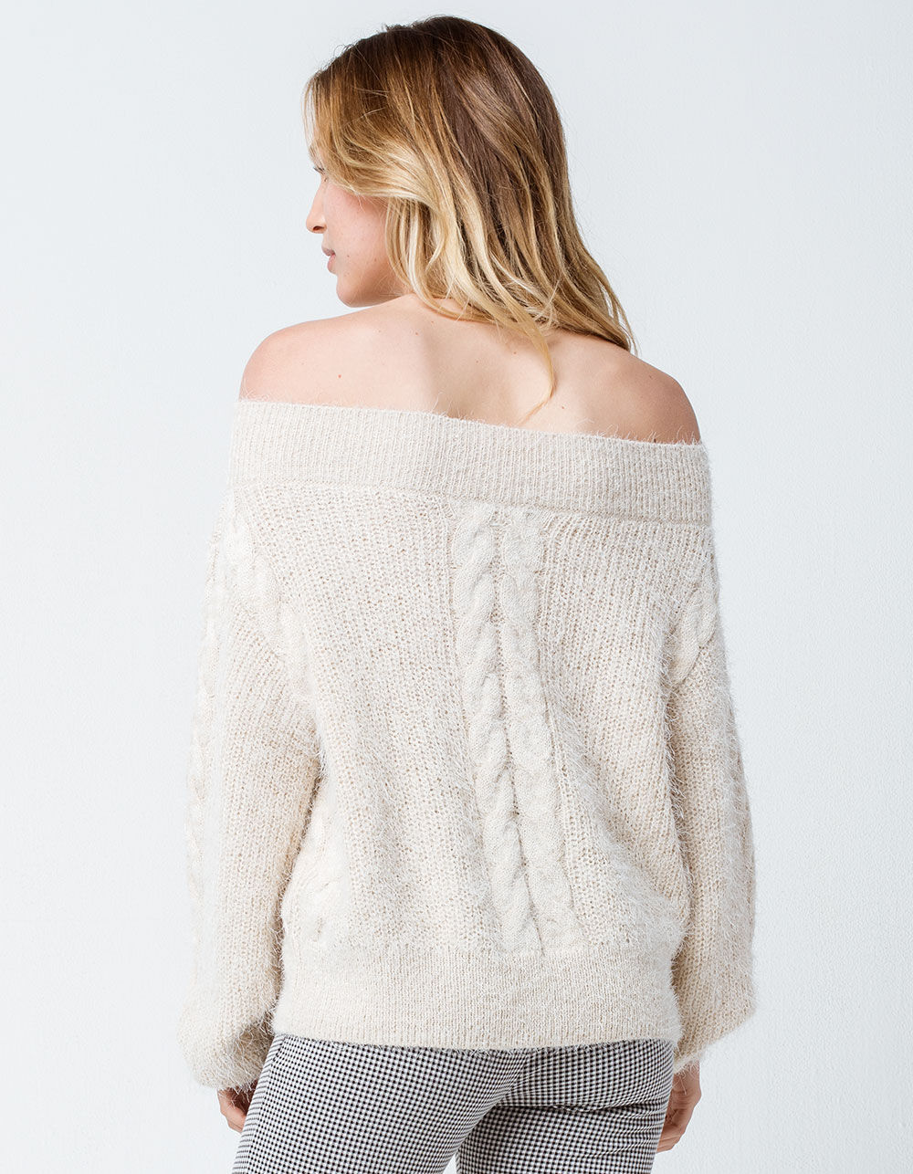 AMUSE SOCIETY Miraflores Oatmeal Womens Off The Shoulder  Sweater image number 2