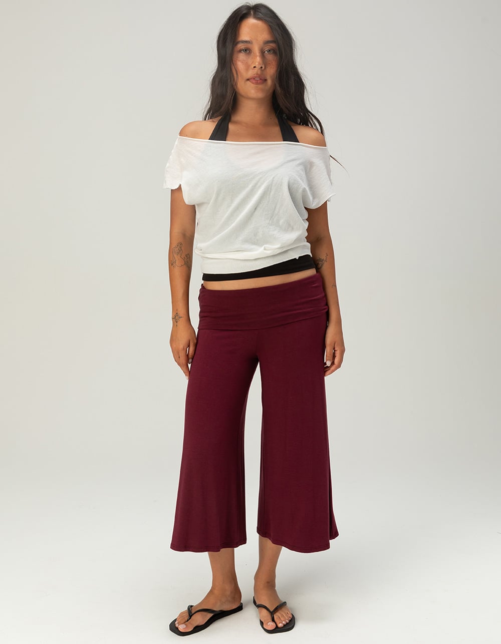 FULL TILT Womens Low Rise Gaucho Pants - WINE | Tillys