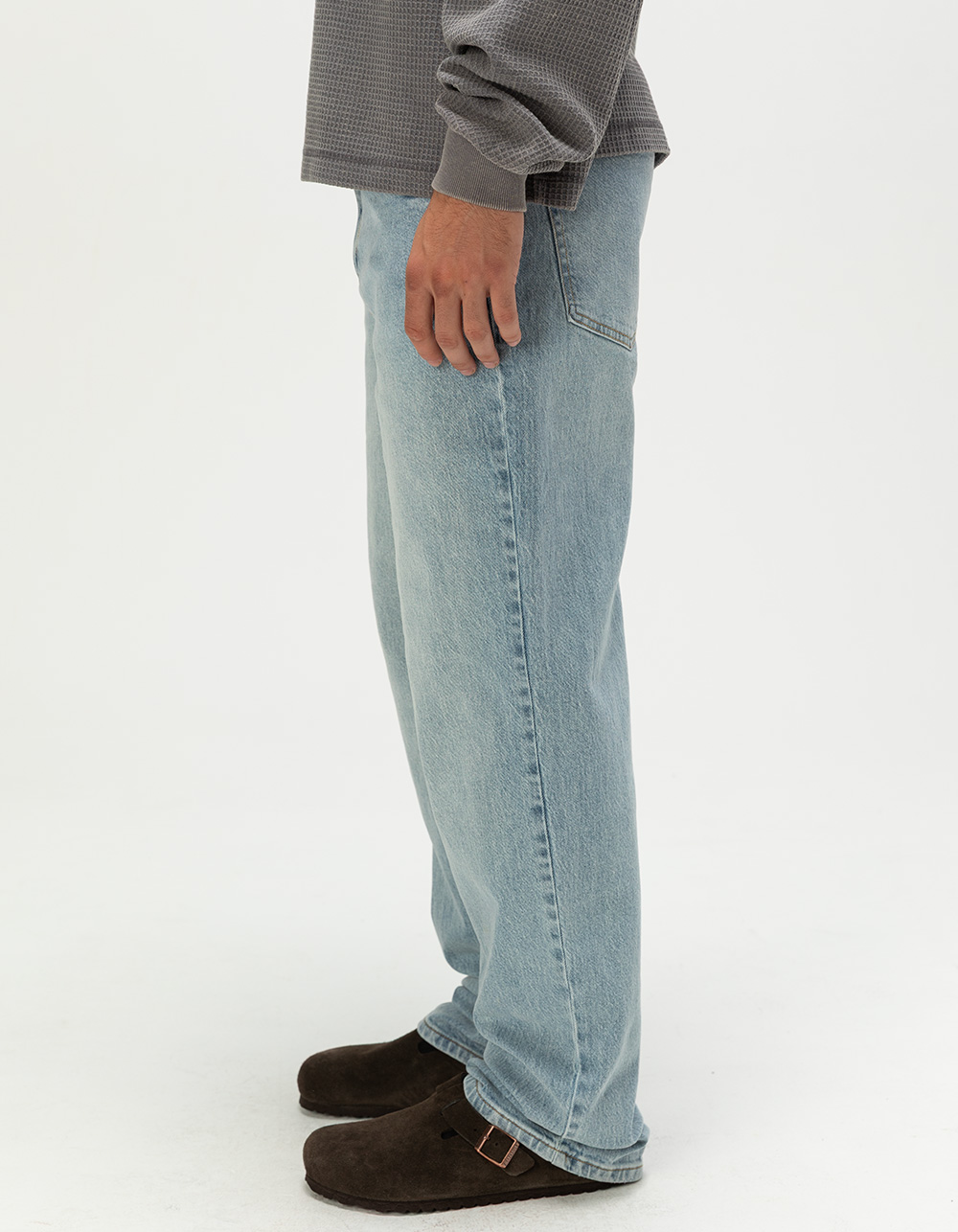 RSQ Mens Loose LIGHT WASH Jeans